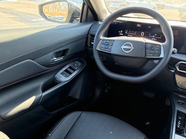 New 2026 Nissan Sentra SR w/ SR Premium Package FWD image 33