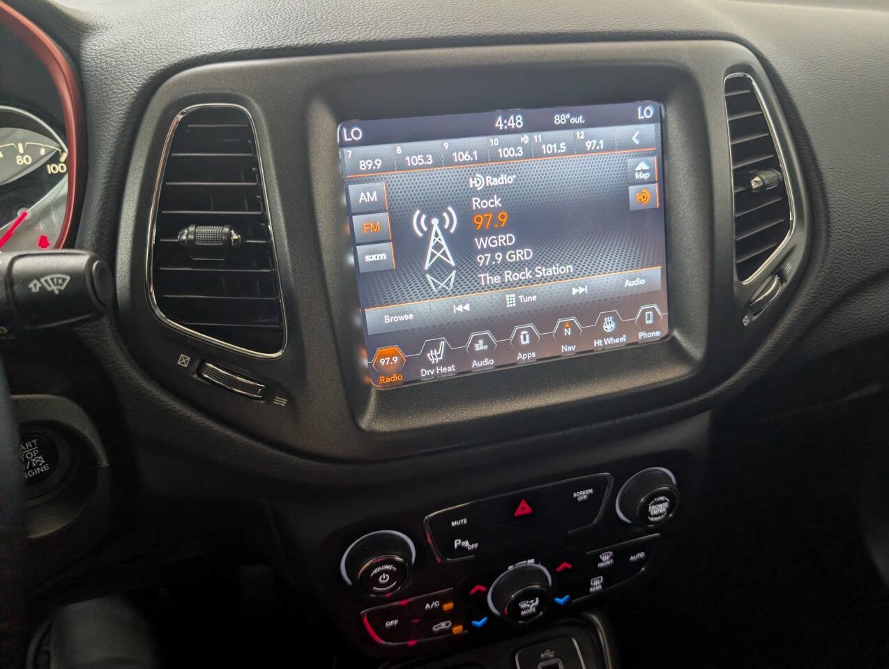 Used 2018 Jeep Compass Trailhawk w/ Safety & Security Group AWD/4WD image 11