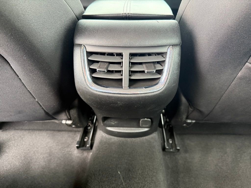 Used 2023 Chevrolet Malibu LT image 14