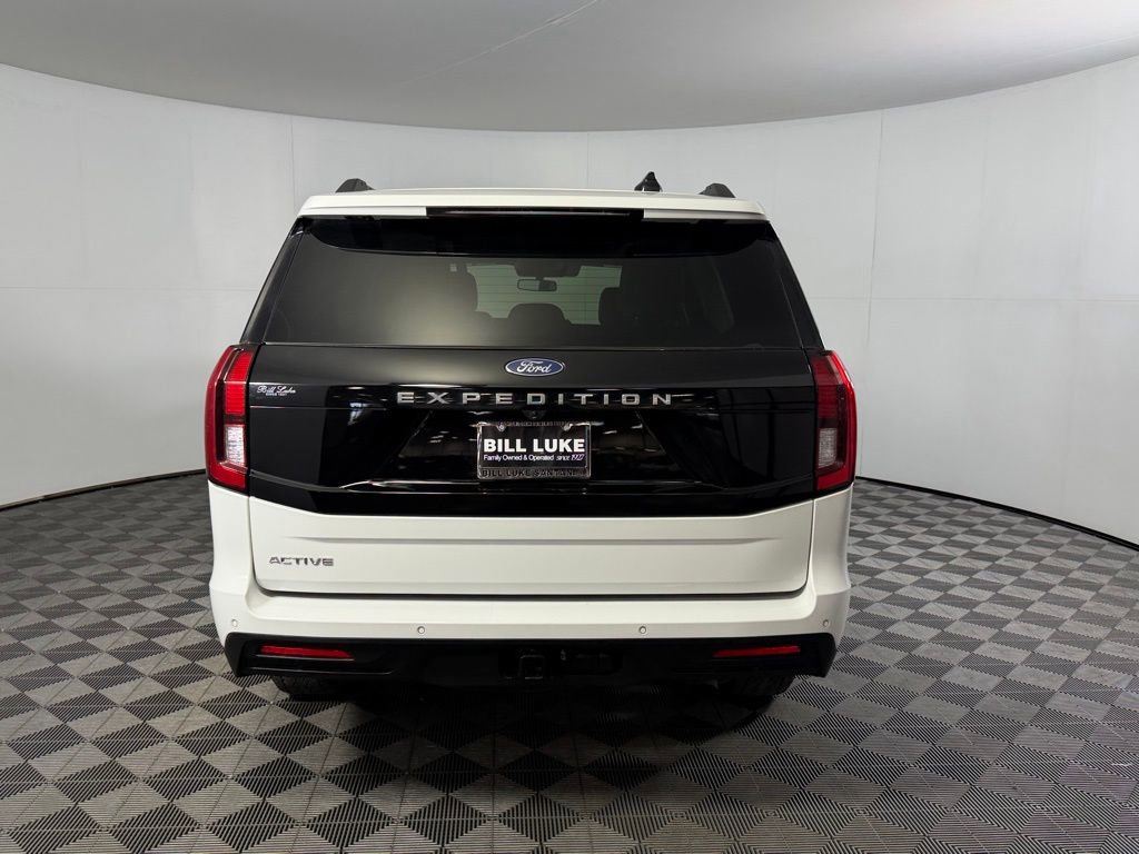 Used 2025 Ford Expedition Active image 9