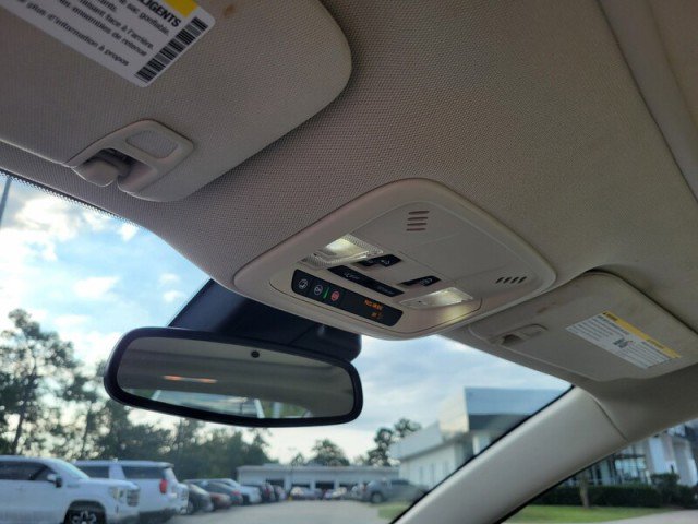 Used 2024 Chevrolet Malibu LT image 24