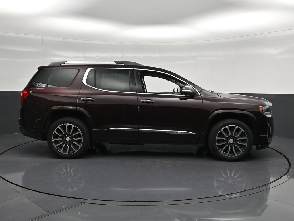 Used 2020 GMC Acadia Denali w/ Technology Package FWD image 4