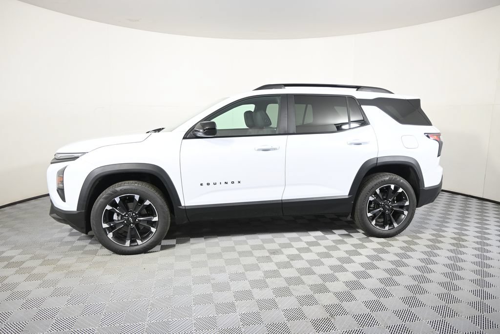 New 2026 Chevrolet Equinox RS w/ Convenience Package III AWD/4WD image 2