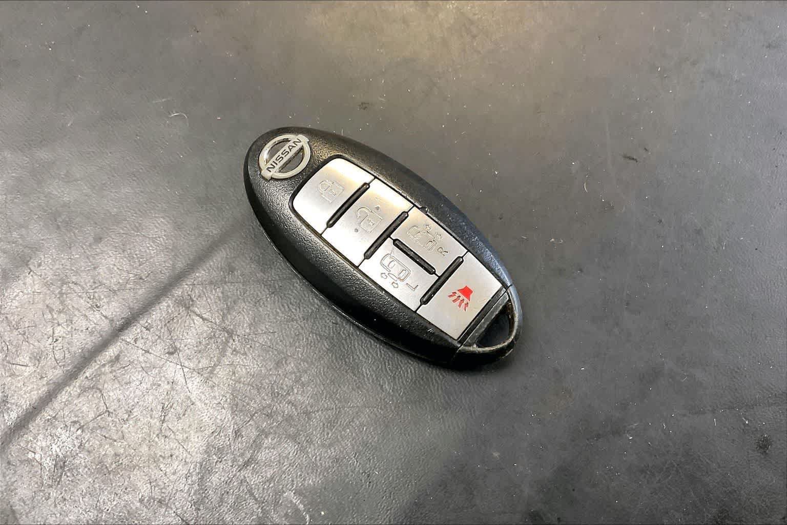 Used 2011 Nissan Quest SV FWD image 19