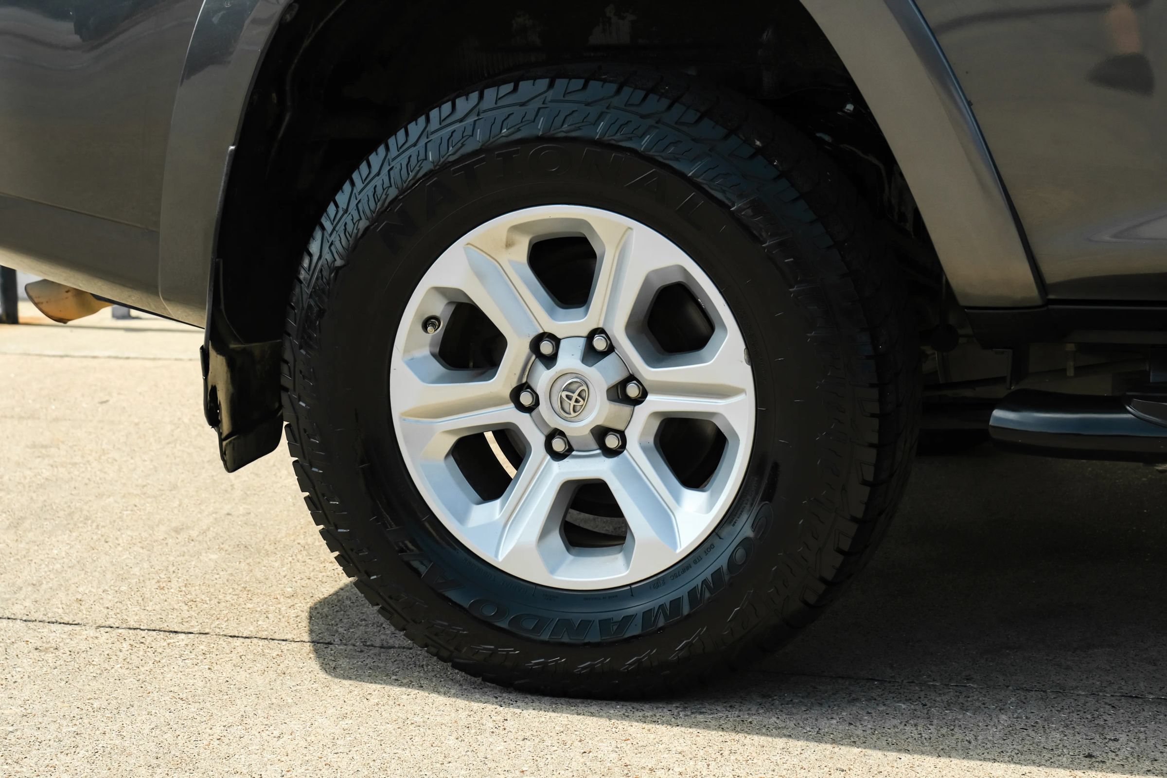 Used 2018 Toyota 4Runner SR5 Premium AWD/4WD image 49