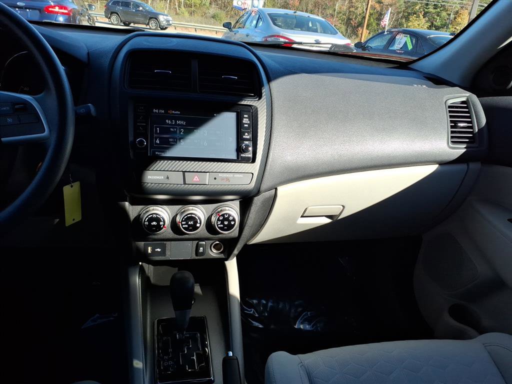 Used 2021 Mitsubishi Outlander Sport SE image 14