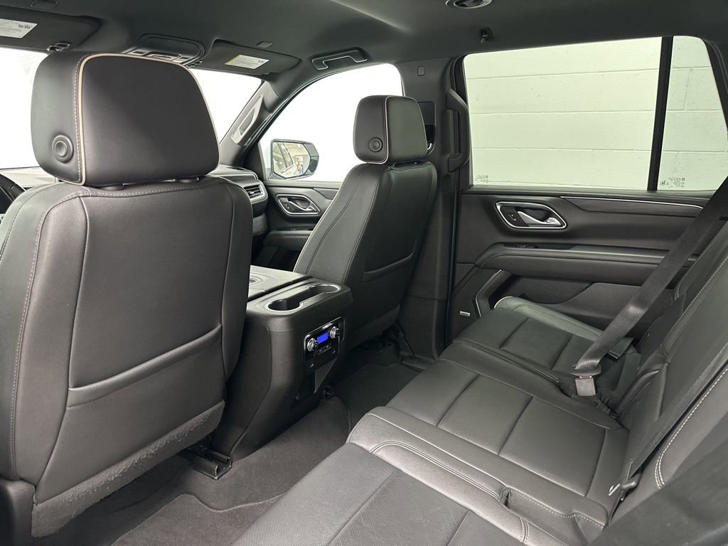 Used 2024 GMC Yukon SLT image 21