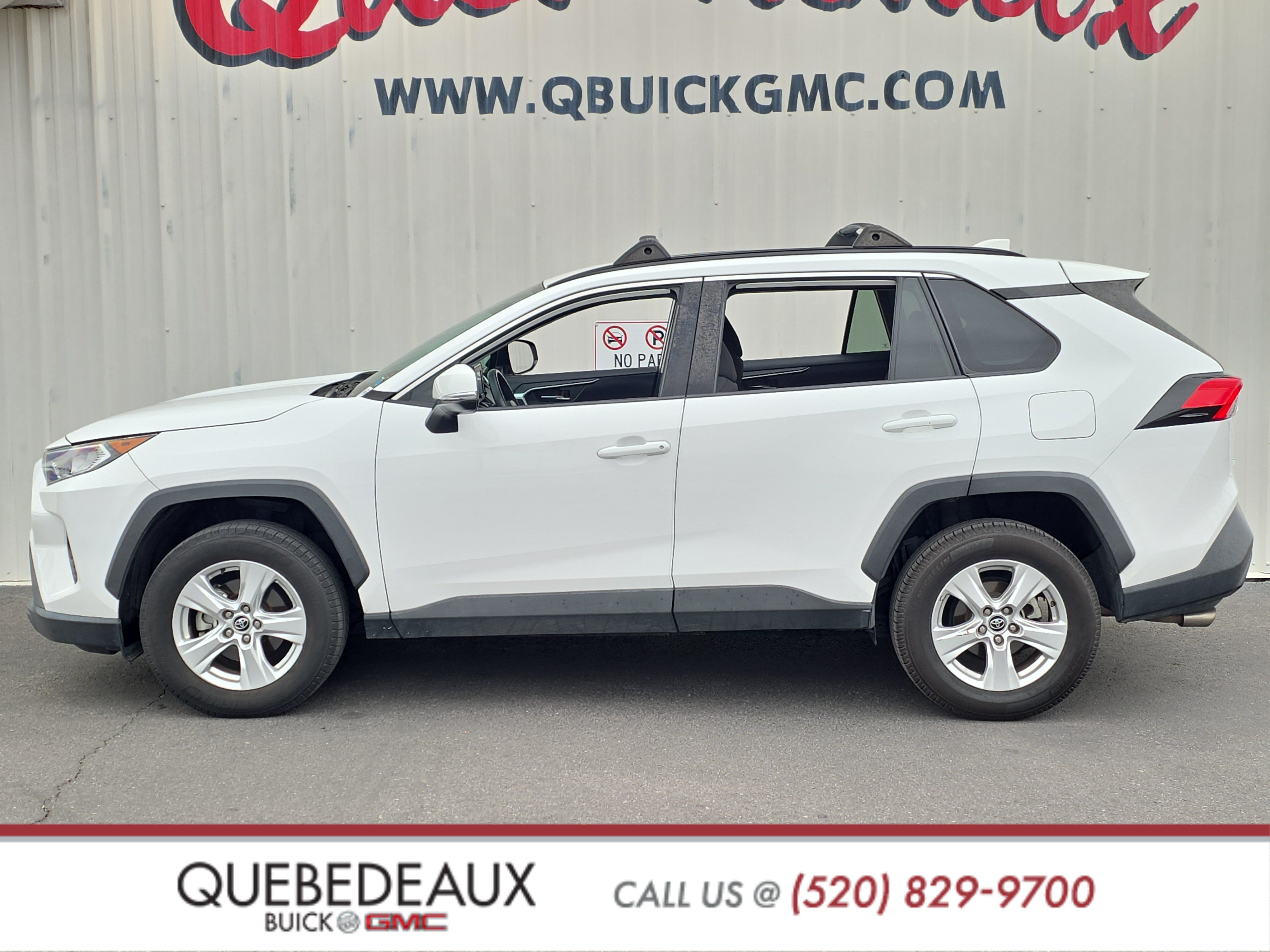 Used 2020 Toyota RAV4 XLE FWD image 4