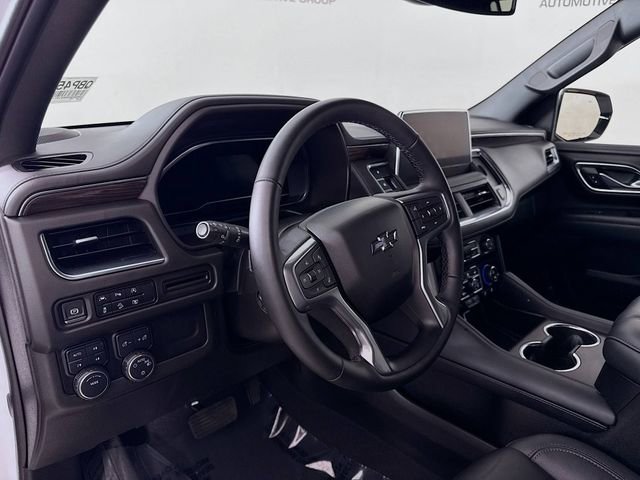 Used 2024 Chevrolet Suburban Z71 w/ Luxury Package image 10