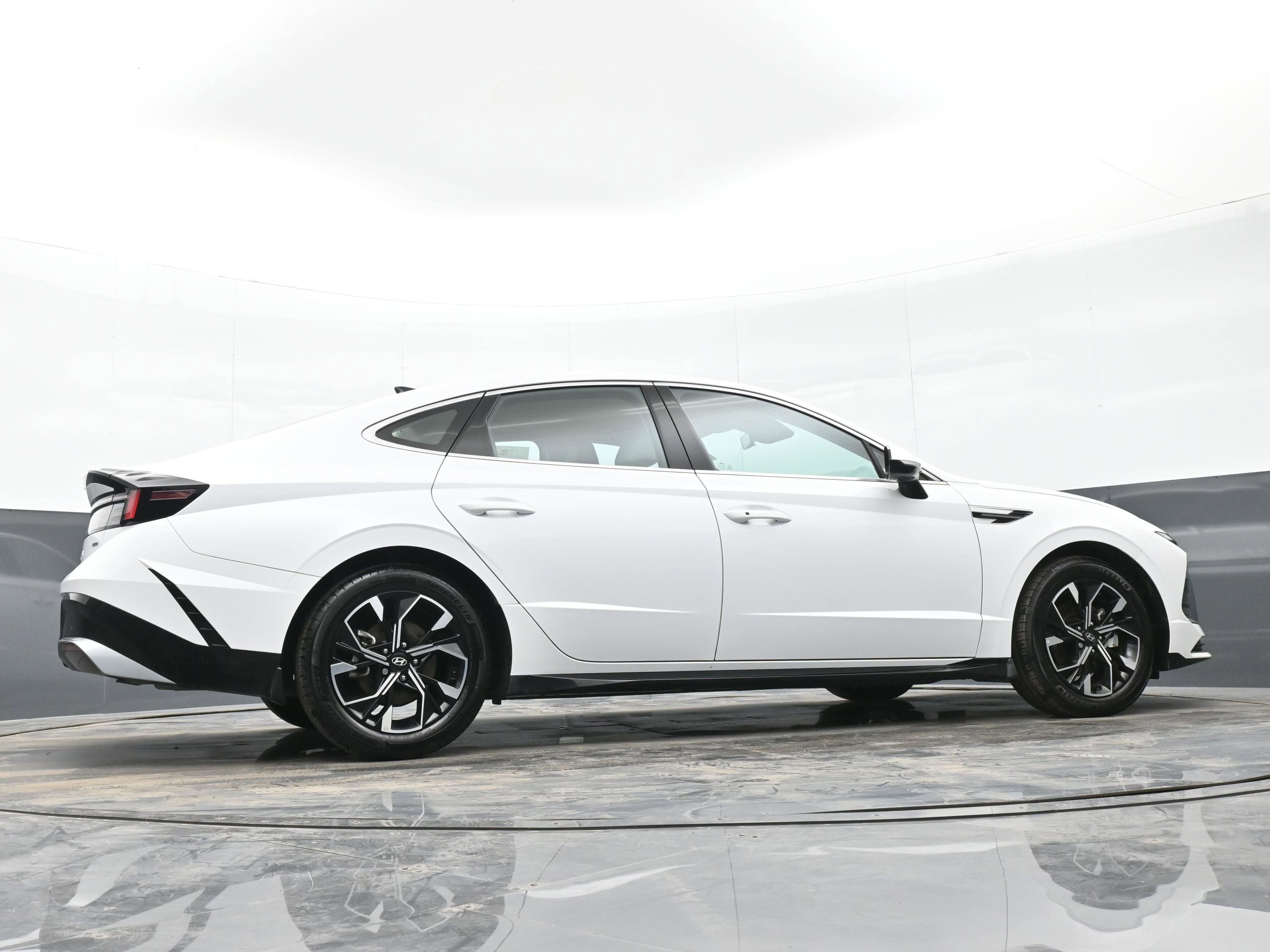 Certified 2025 Hyundai Sonata SEL image 45