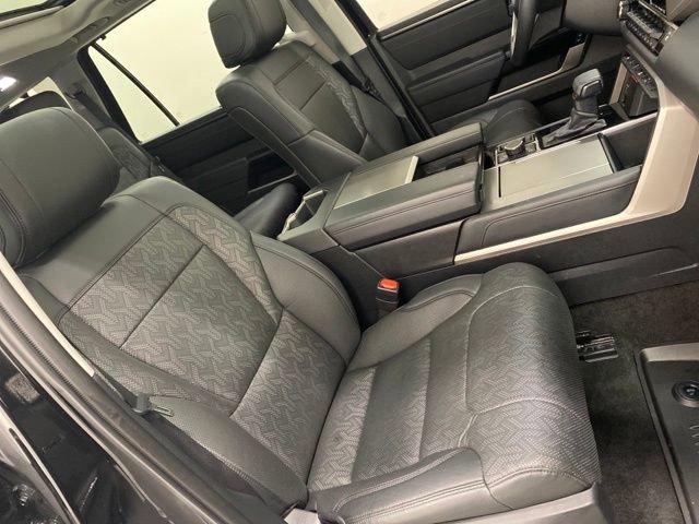 Used 2024 Toyota Sequoia Limited image 32