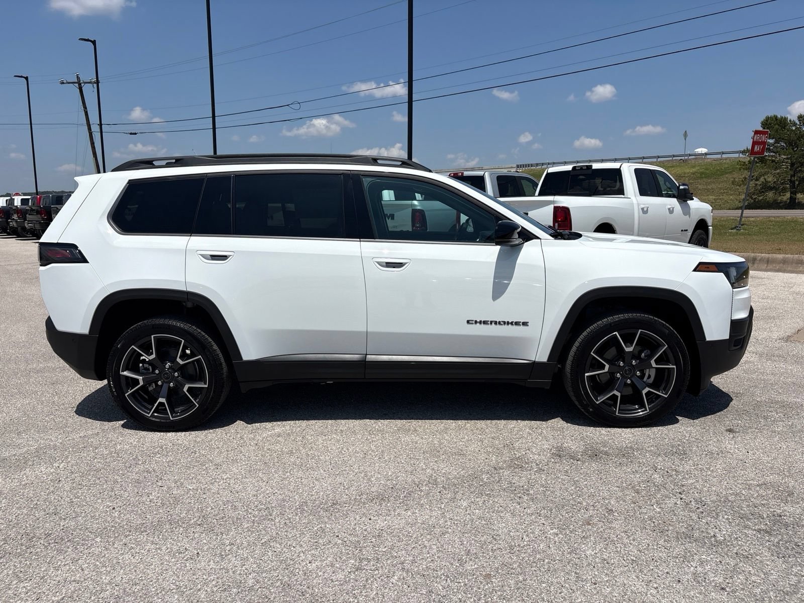 New 2026 Jeep Cherokee Overland AWD/4WD image 7