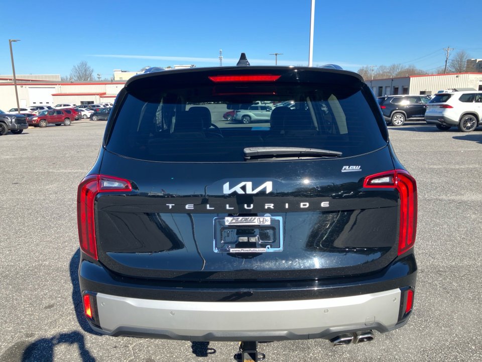 Used 2023 Kia Telluride S image 17
