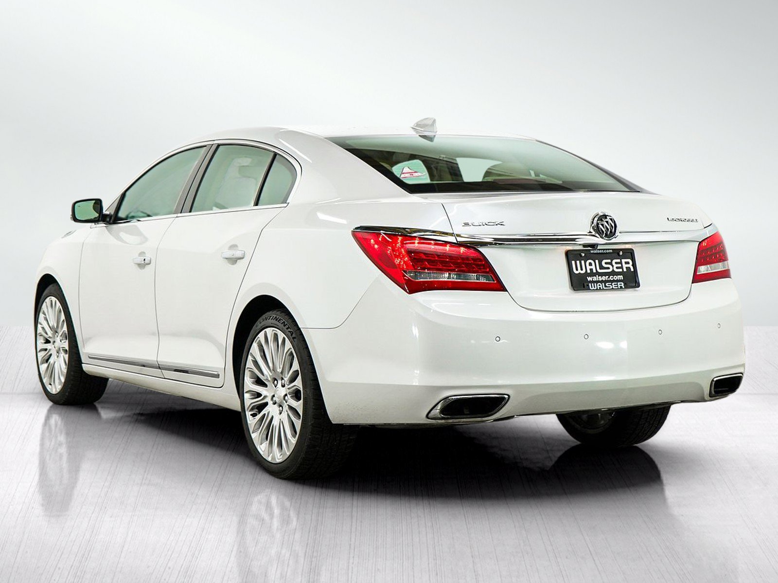 Used 2015 Buick LaCrosse Premium w/ Driver Confidence Package #1 FWD image 3