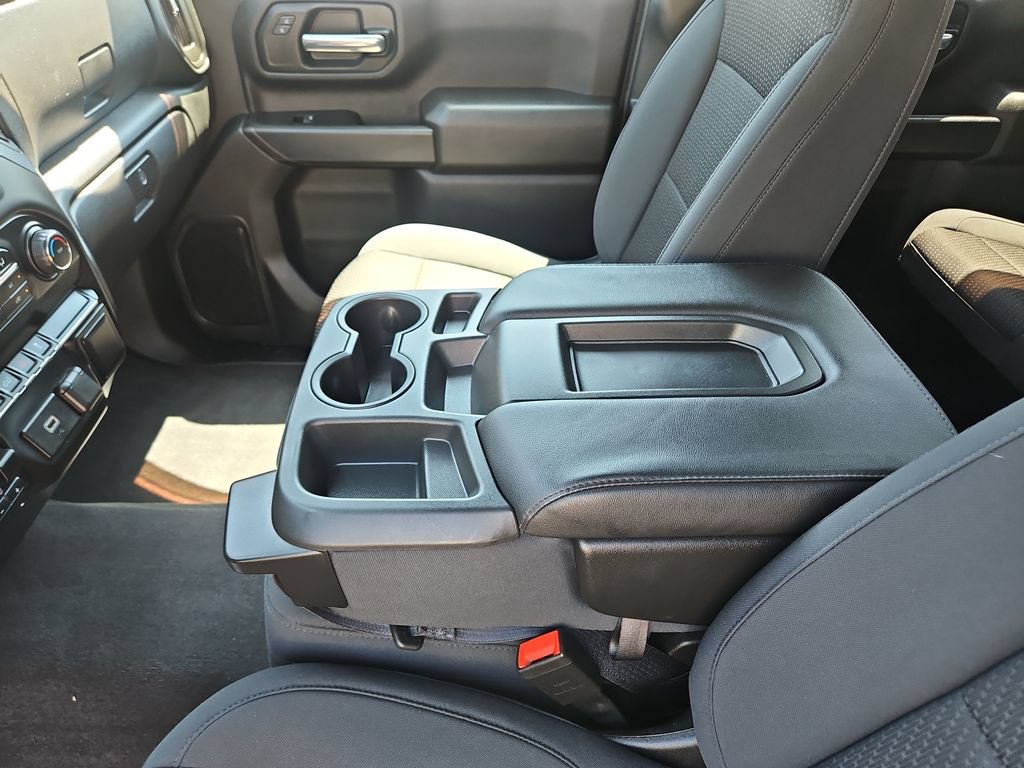 Used 2020 Chevrolet Silverado 2500 Custom w/ Custom Value Package AWD/4WD image 26