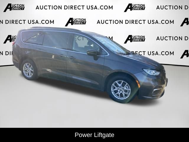 Used 2022 Chrysler Pacifica Touring-L image 9