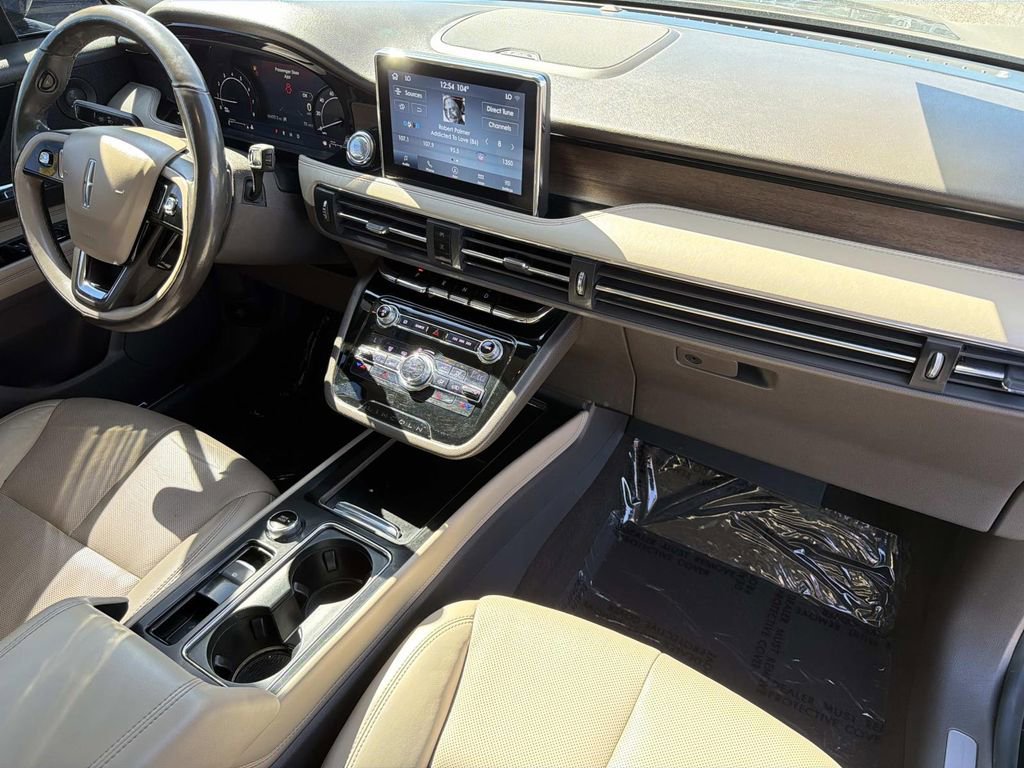 Used 2020 Lincoln Corsair Reserve image 25