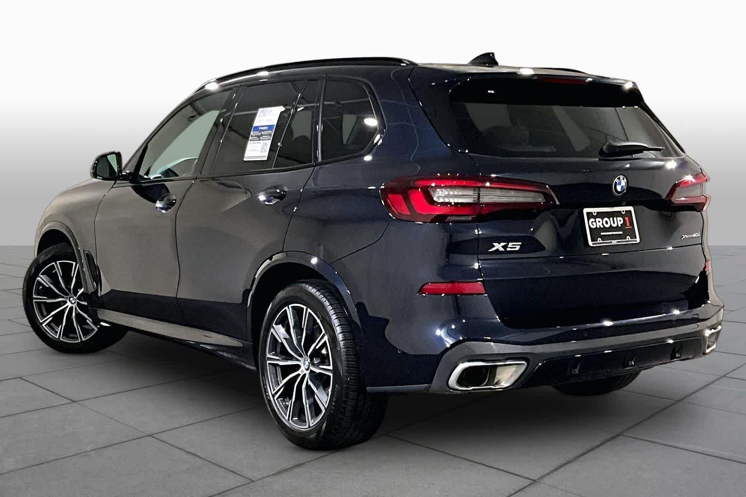 Used 2023 BMW X5 xDrive40i w/ M Sport Package AWD/4WD image 11