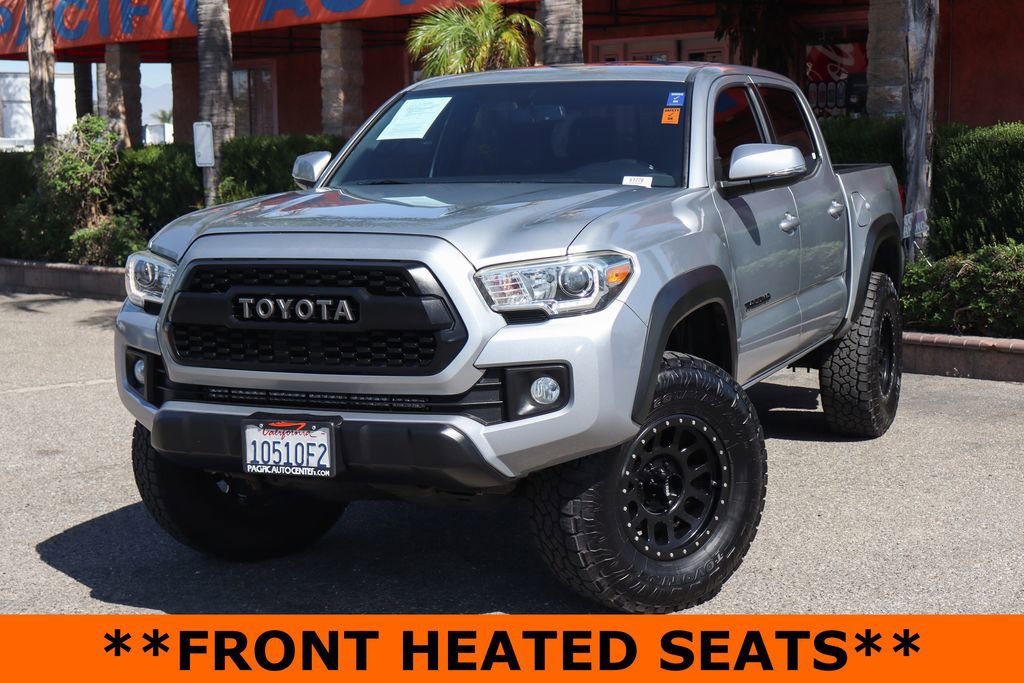 Used 2017 Toyota Tacoma TRD Off-Road RWD image 4
