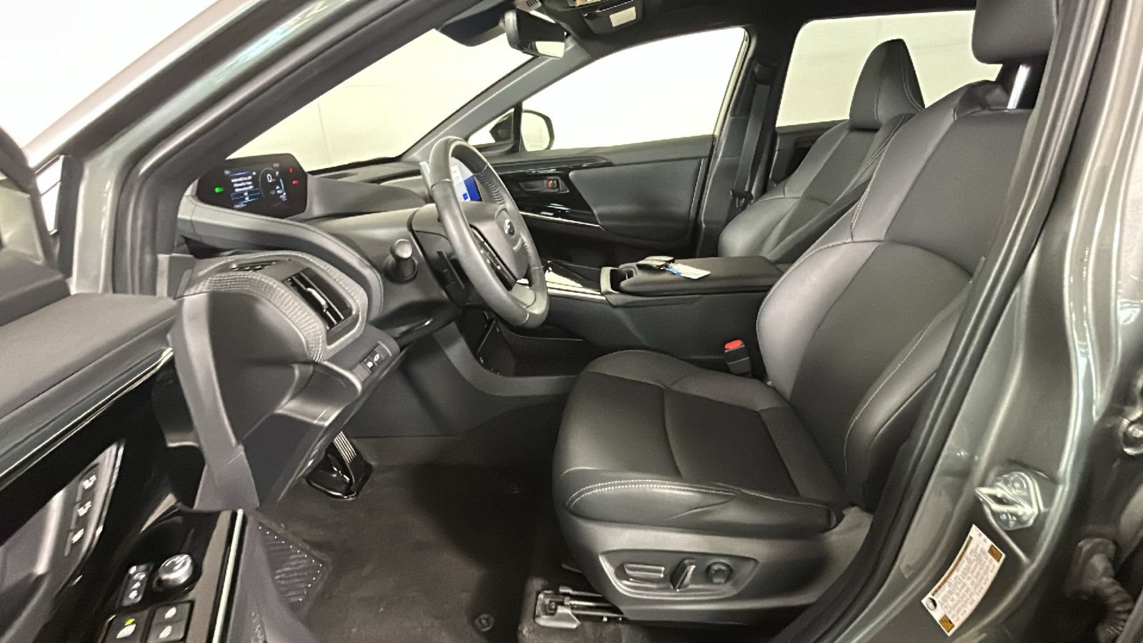 Used 2023 Subaru Solterra AWD image 12