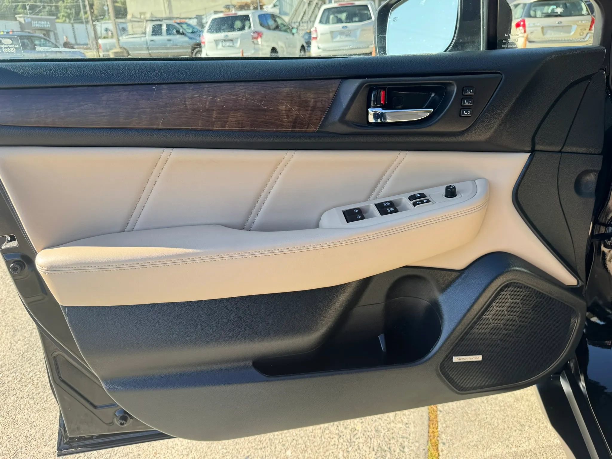 Used 2018 Subaru Outback 3.6R Limited image 17