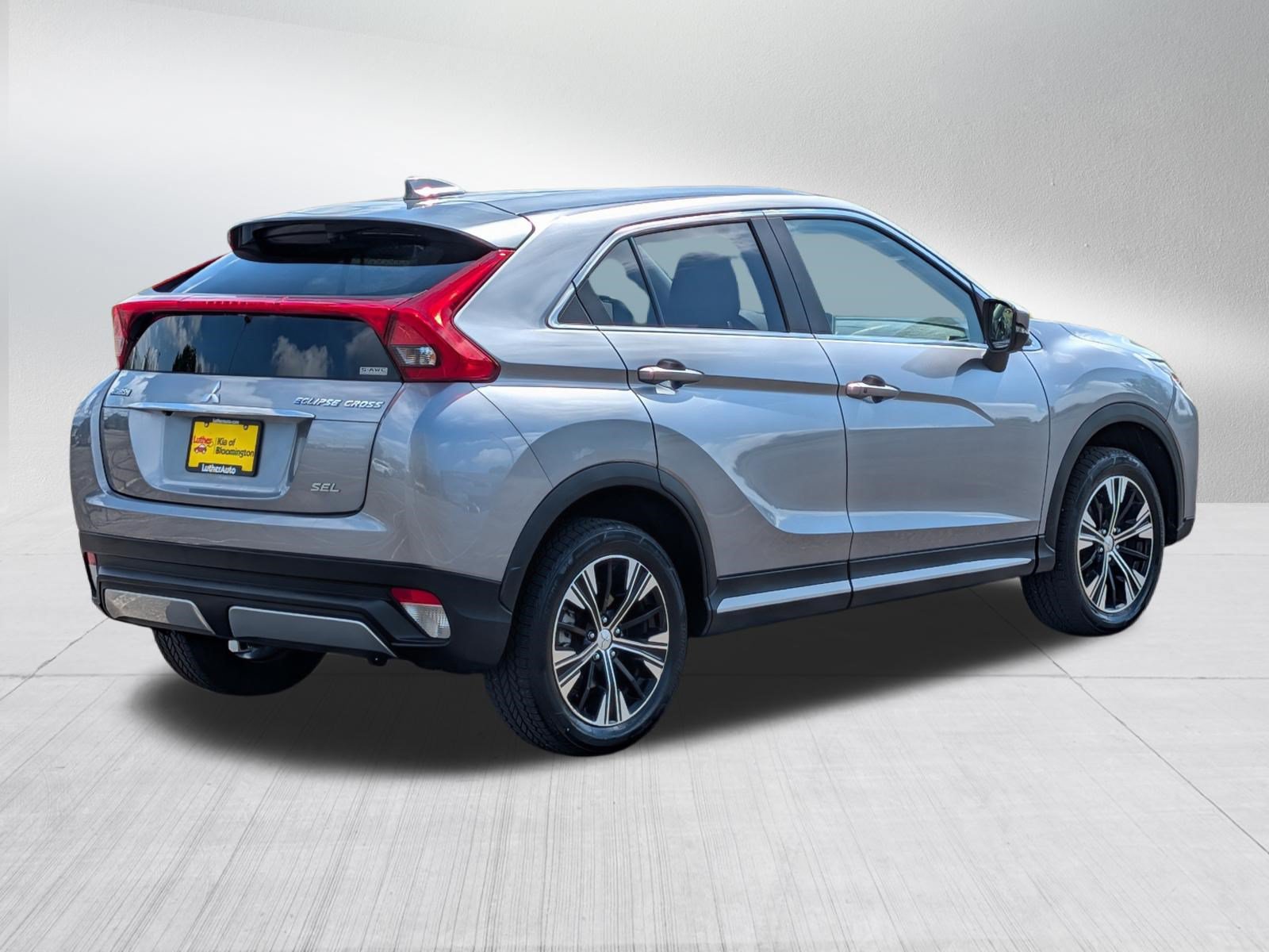 Used 2018 Mitsubishi Eclipse Cross SEL AWD/4WD image 3