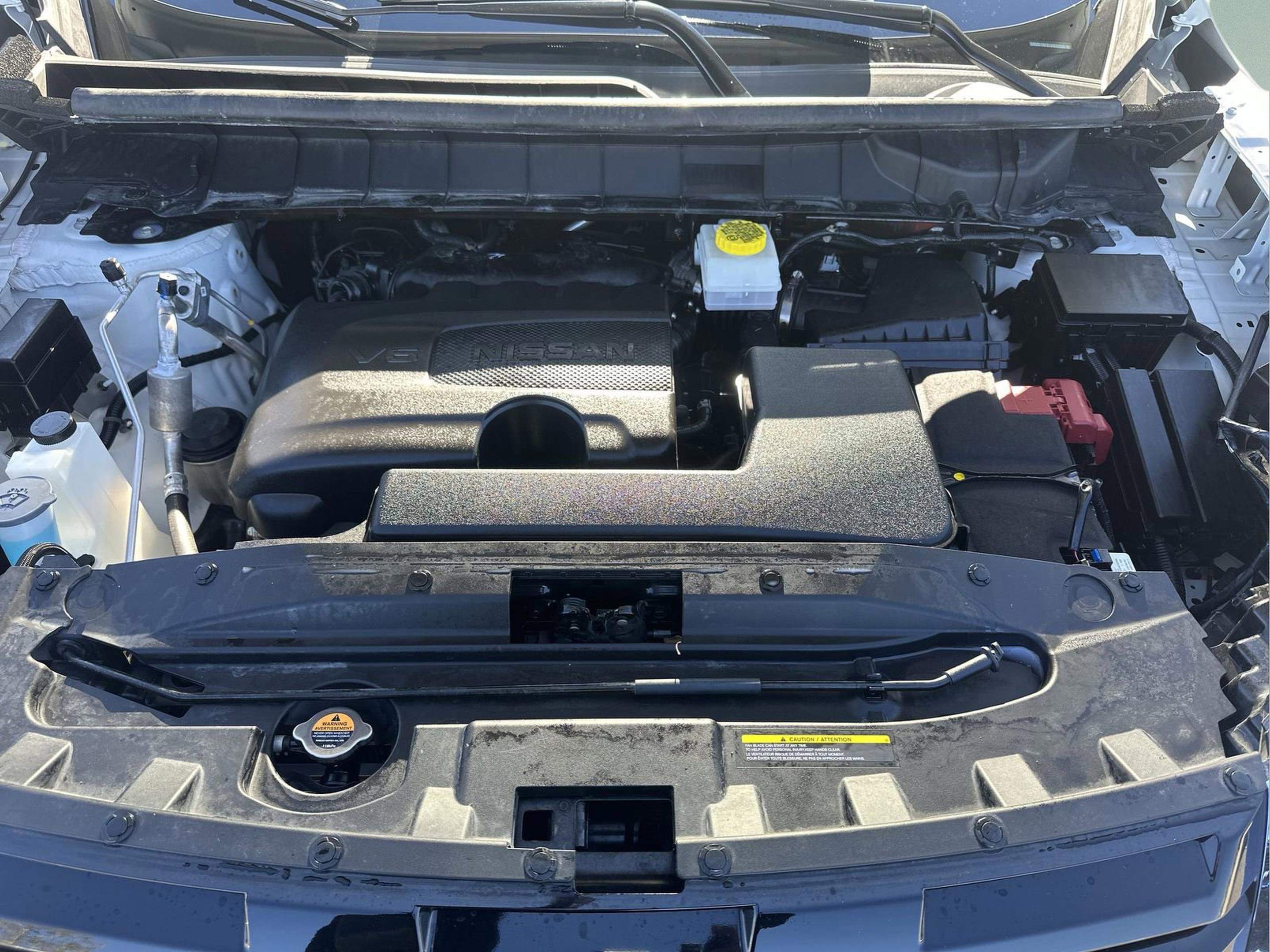 Used 2024 Nissan Pathfinder Platinum image 19