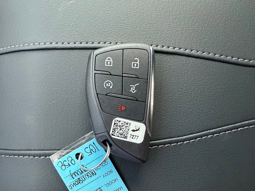 New 2026 Buick Enclave Avenir w/ Super Cruise Package image 24