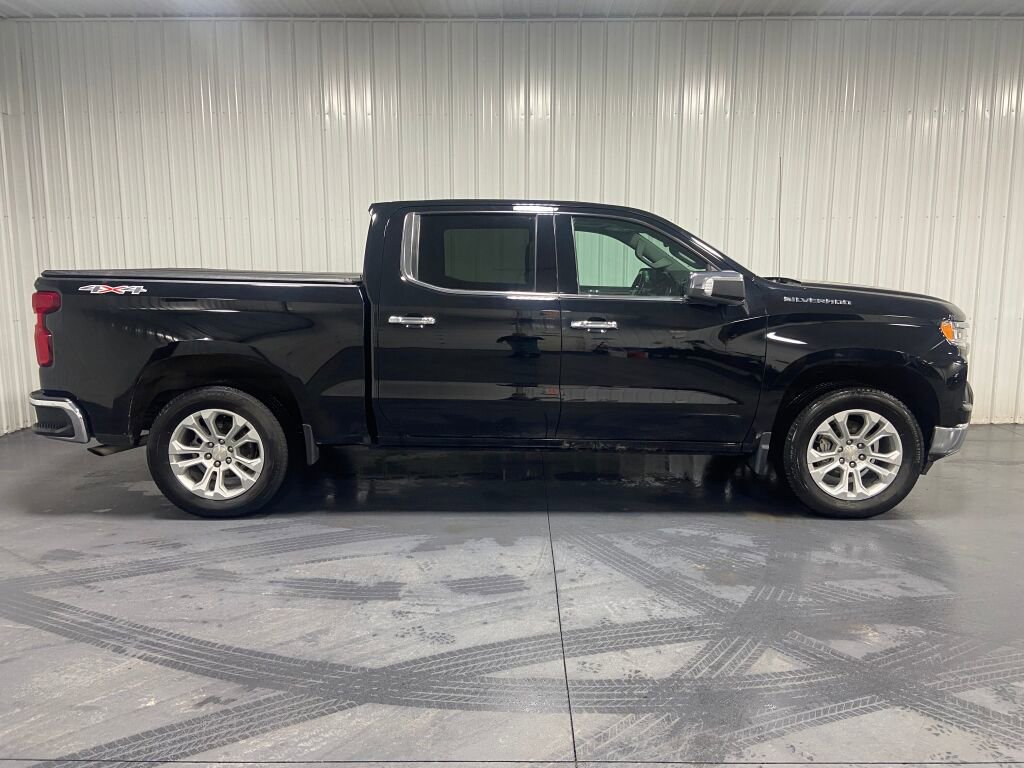 Used 2023 Chevrolet Silverado 1500 LTZ w/ LTZ Premium Package image 23