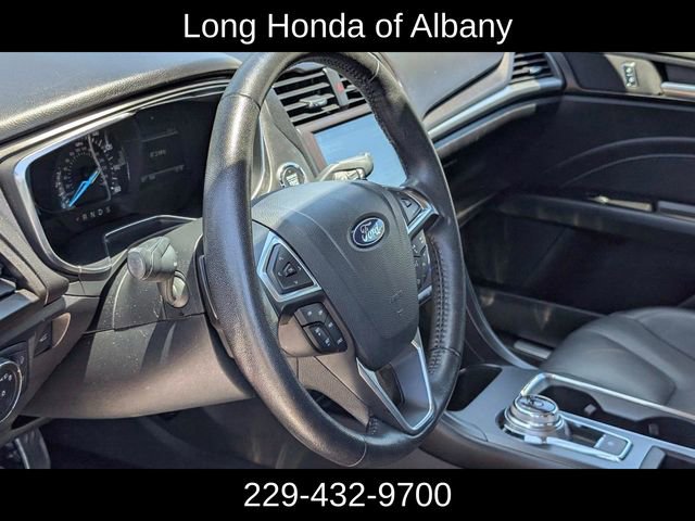 Used 2017 Ford Fusion Titanium FWD image 14
