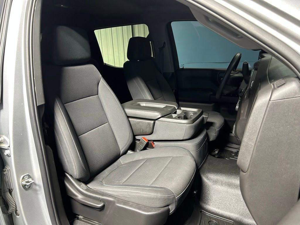 Used 2020 Chevrolet Silverado 1500 Custom w/ Custom Value Package AWD/4WD image 45