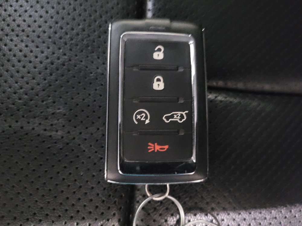 Used 2022 Jeep Grand Cherokee Limited 4xe w/ Luxury Tech Group II AWD/4WD image 32