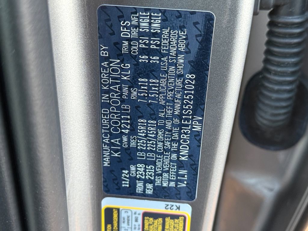 New 2025 Kia Niro EX Touring image 29