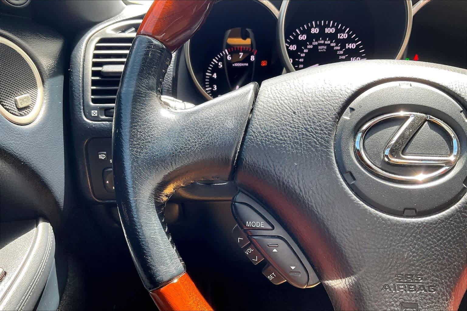 Used 2008 Lexus SC 430 Convertible RWD image 21