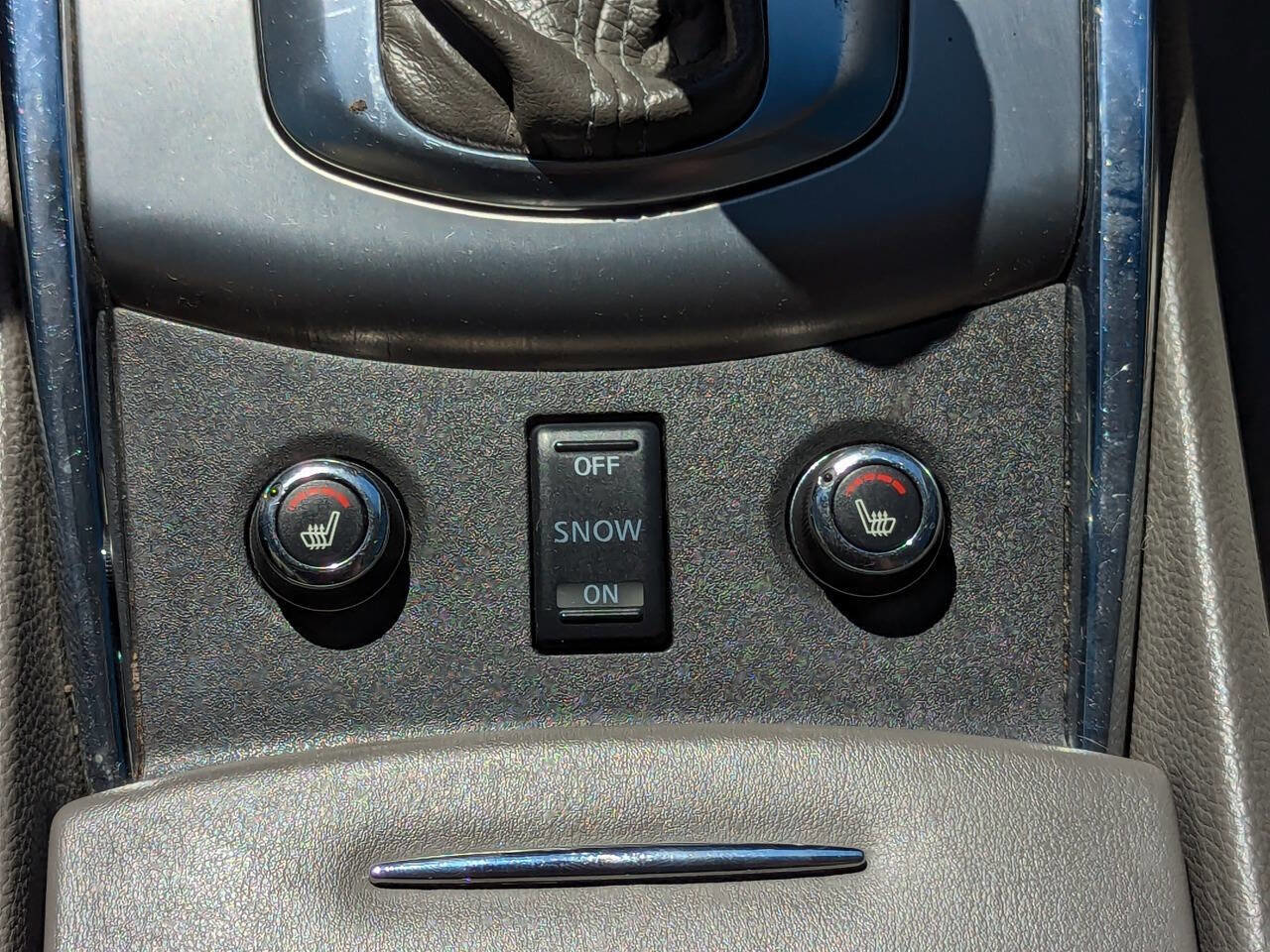 Used 2015 INFINITI Q40 AWD w/ Moonroof Package image 22
