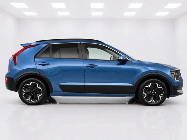 Used 2023 Kia Niro Wind w/ Wind Preserve Package FWD image 5