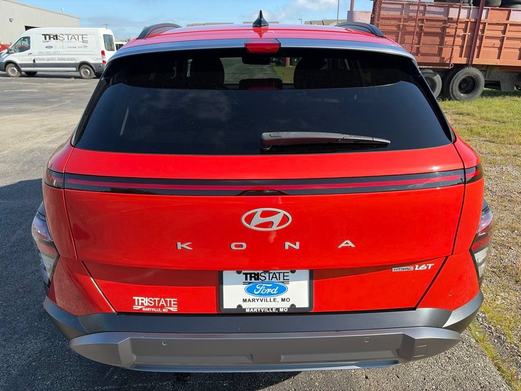 Used 2024 Hyundai Kona Limited AWD/4WD image 5