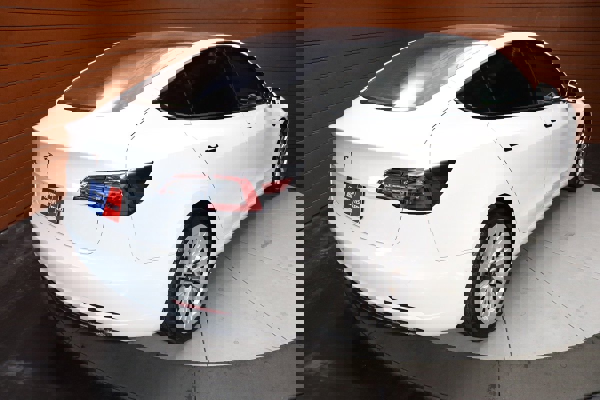 Used 2023 Tesla Model 3 Standard Range image 53