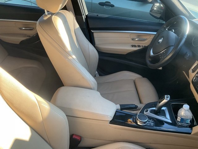 Used 2017 BMW 330e 330e iPerformance image 5