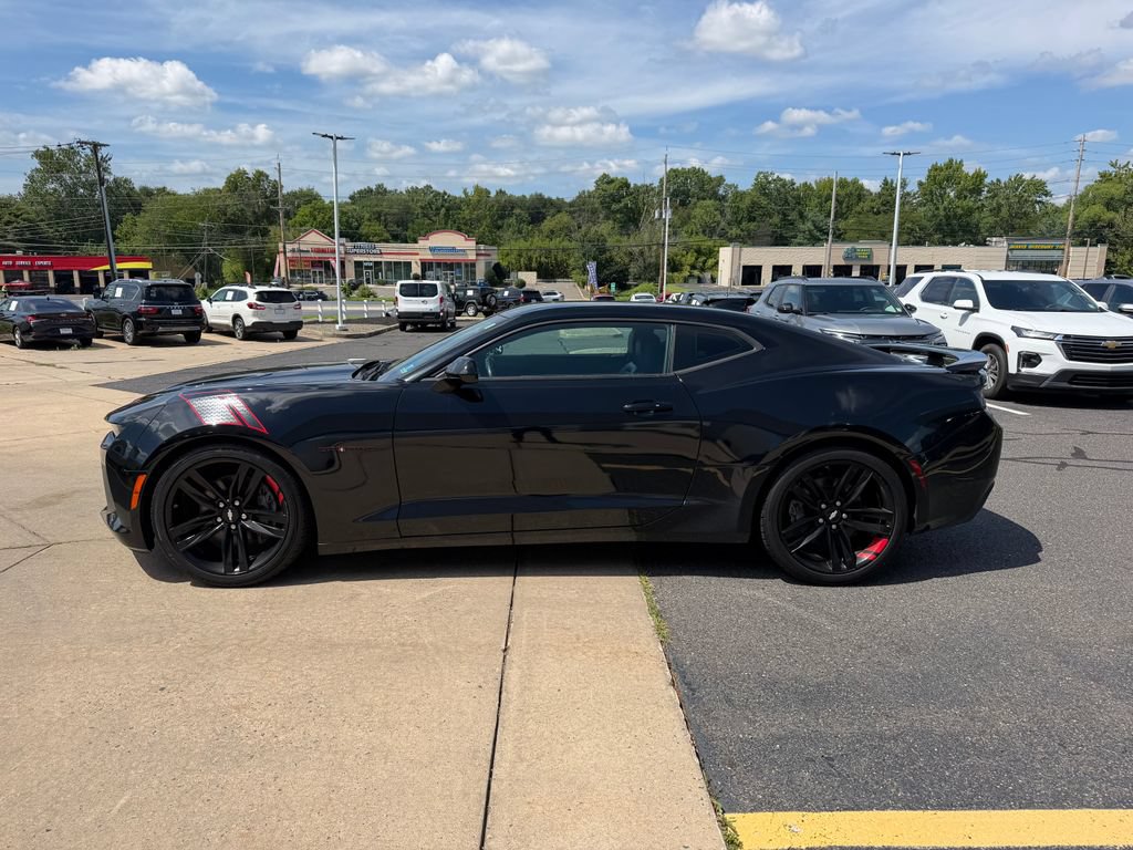 Used 2018 Chevrolet Camaro SS w/ Redline Edition RWD image 4