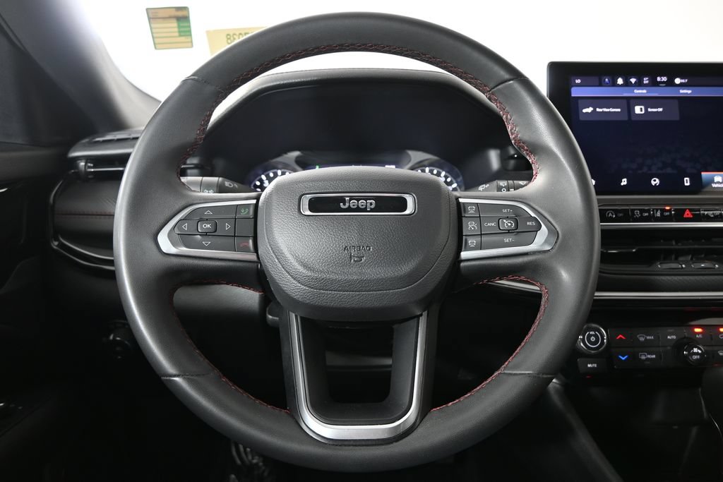 Used 2024 Jeep Compass Trailhawk AWD/4WD image 32