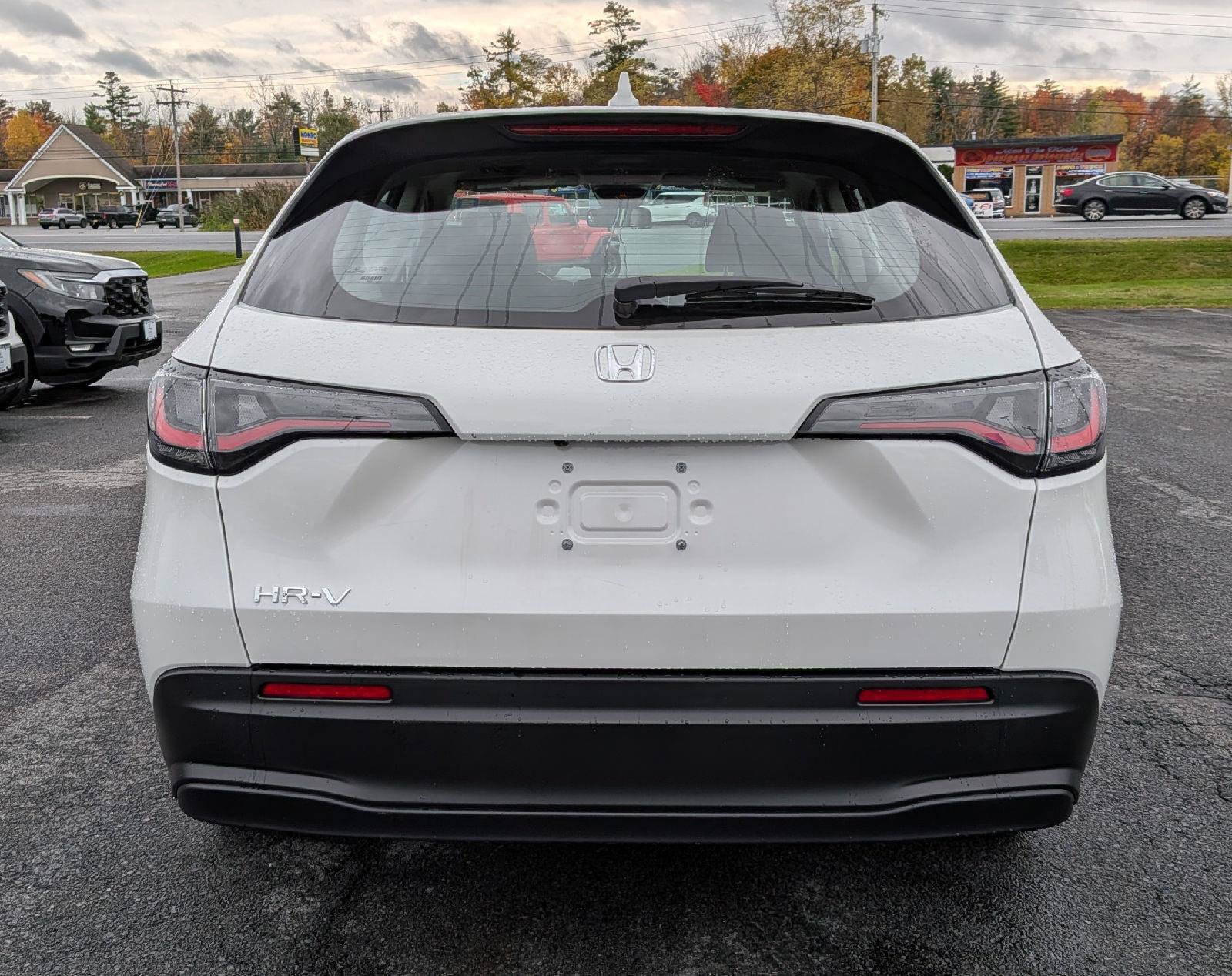 Certified 2024 Honda HR-V LX image 9