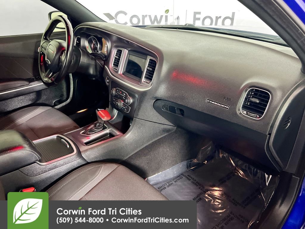 Used 2020 Dodge Charger SXT image 26