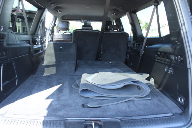 Used 2024 Jeep Wagoneer L Series II AWD/4WD image 49