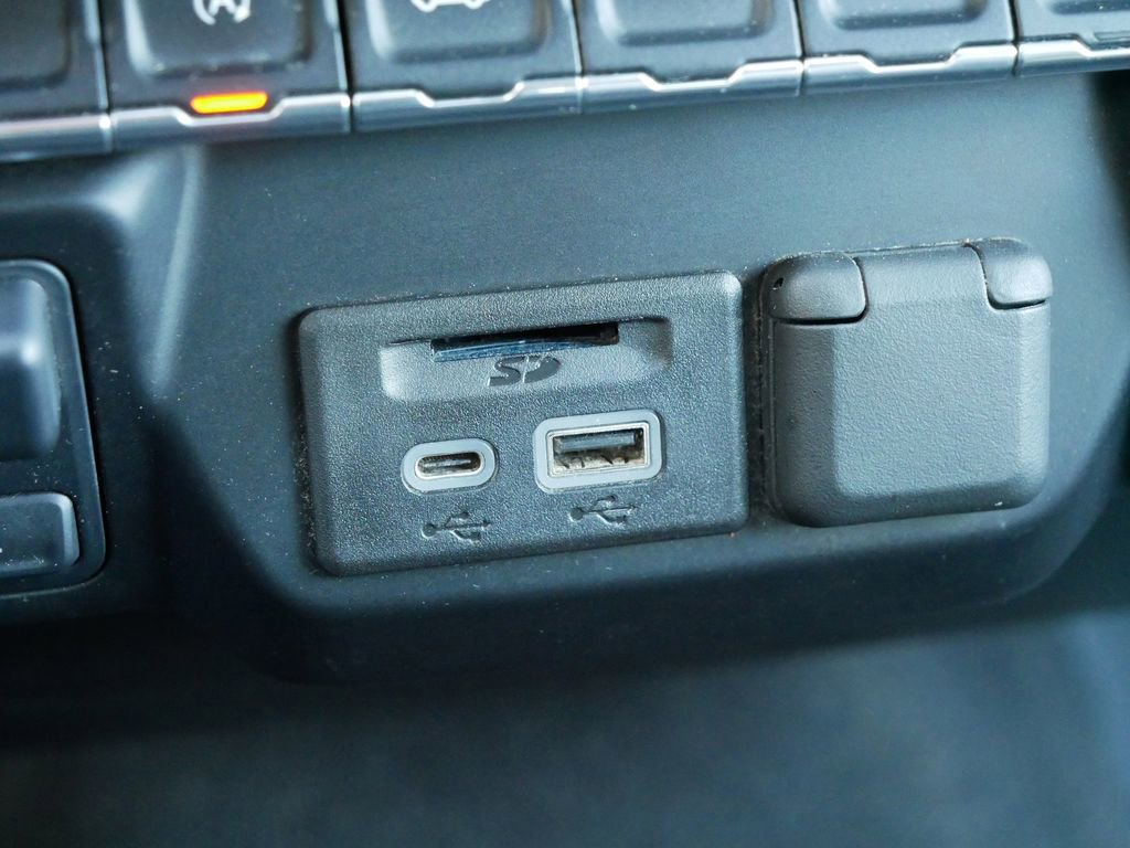 Used 2020 Chevrolet Silverado 1500 LT w/ All-Star Edition image 26