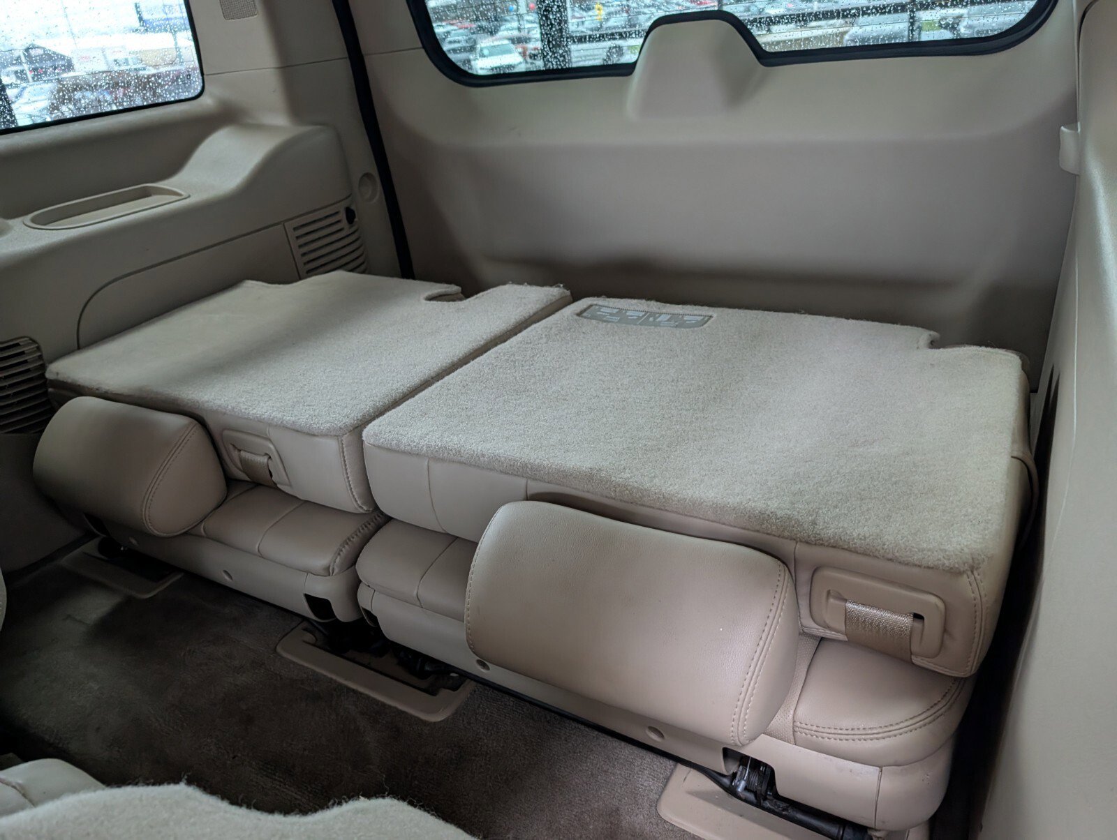 Used 2013 Cadillac Escalade Luxury AWD/4WD image 14