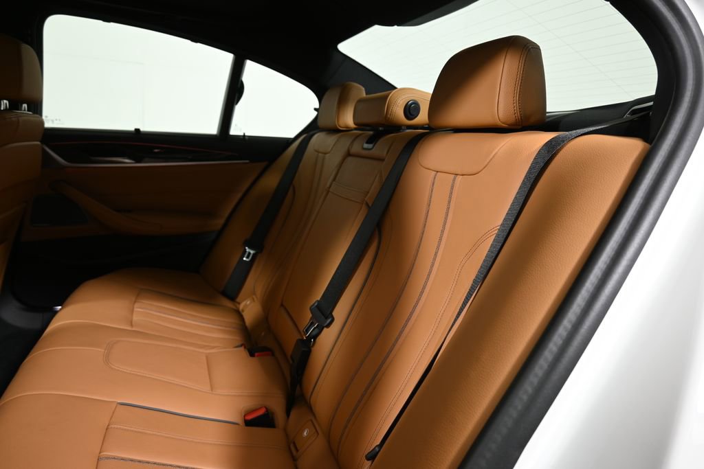 Certified 2023 BMW M550i xDrive M550i xDrive w/ Executive Package image 4