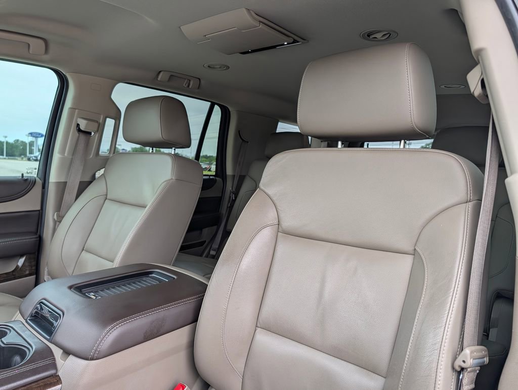 Used 2016 Chevrolet Tahoe LT w/ Luxury Package RWD image 23