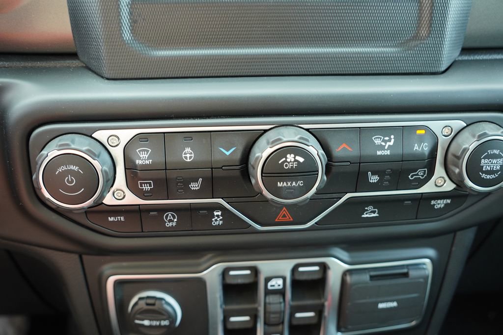 Certified 2023 Jeep Gladiator Sport AWD/4WD image 25