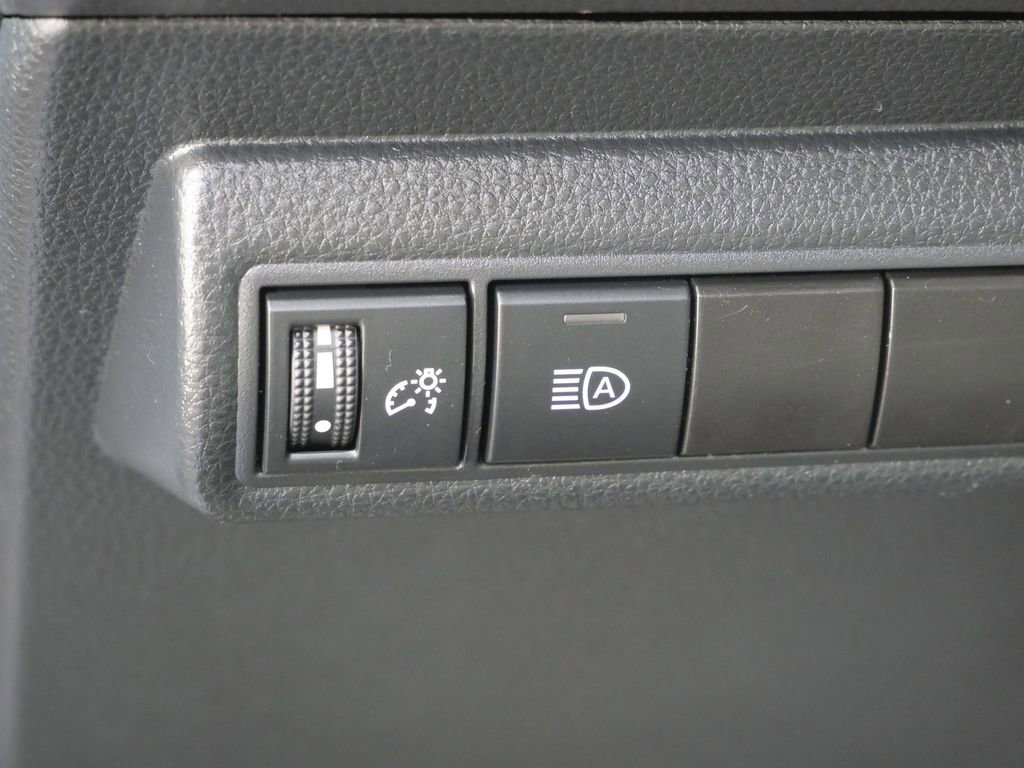 Used 2024 Toyota Corolla LE image 32